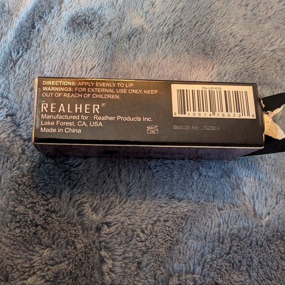 Realher Never Give Up Moisturizing Lipstick in Chestnut 3.5g .12oz - Picture 4 of 9